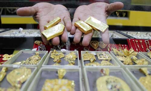 Beli Emas dengan harga mark up, buy back setiap bulan selama 3 tahun